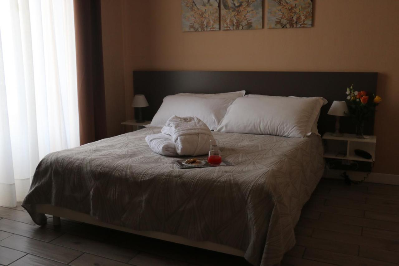 Hotel Regina Margherita Bordighera Eksteriør billede