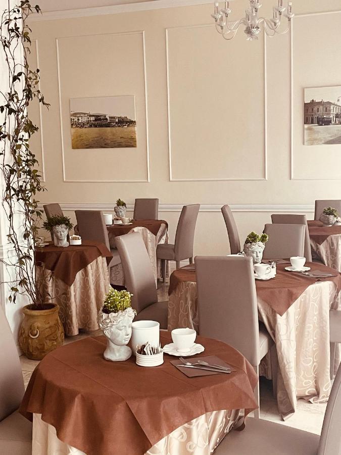 Hotel Regina Margherita Bordighera Eksteriør billede