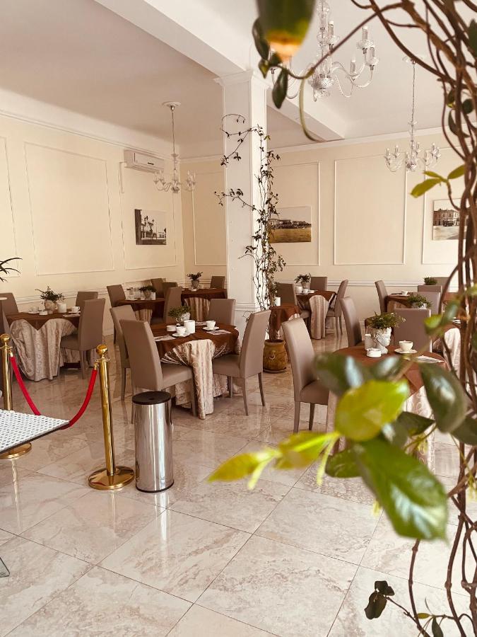 Hotel Regina Margherita Bordighera Eksteriør billede